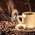 Коли краще пити каву: дієтолог розкрила важливі деталі