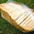 Чому не можна купувати нарізаний хліб: багато хто цього не знає