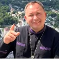 Чи обов’язково хоронити людину в одязі: священник дав неочікувану відповідь