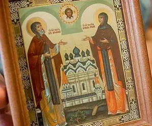 Як правильно поводитися з іконою, та що значить коли вона упала