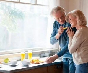 Їжте це після 60, щоб ноги не відмовили: 10 обов’язкових продуктів