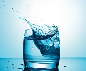 Цікавий факт: що відбувається з організмом, якщо кожного ранку випивати склянку теплої води