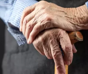 Як позбутися старечого запаху і звідки він з’являється уже після 40 років