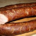 Ось три рецепти неймовірно смачної домашньої ковбаси. Збережіть!