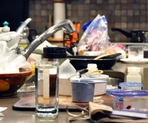 7 побутових звичок, які показують жінку не з найкращого боку