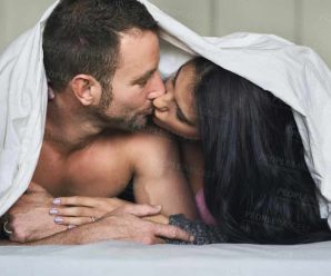 5 фраз у ліжку, які збуджують розум чоловіка (а не тільки його тіло)